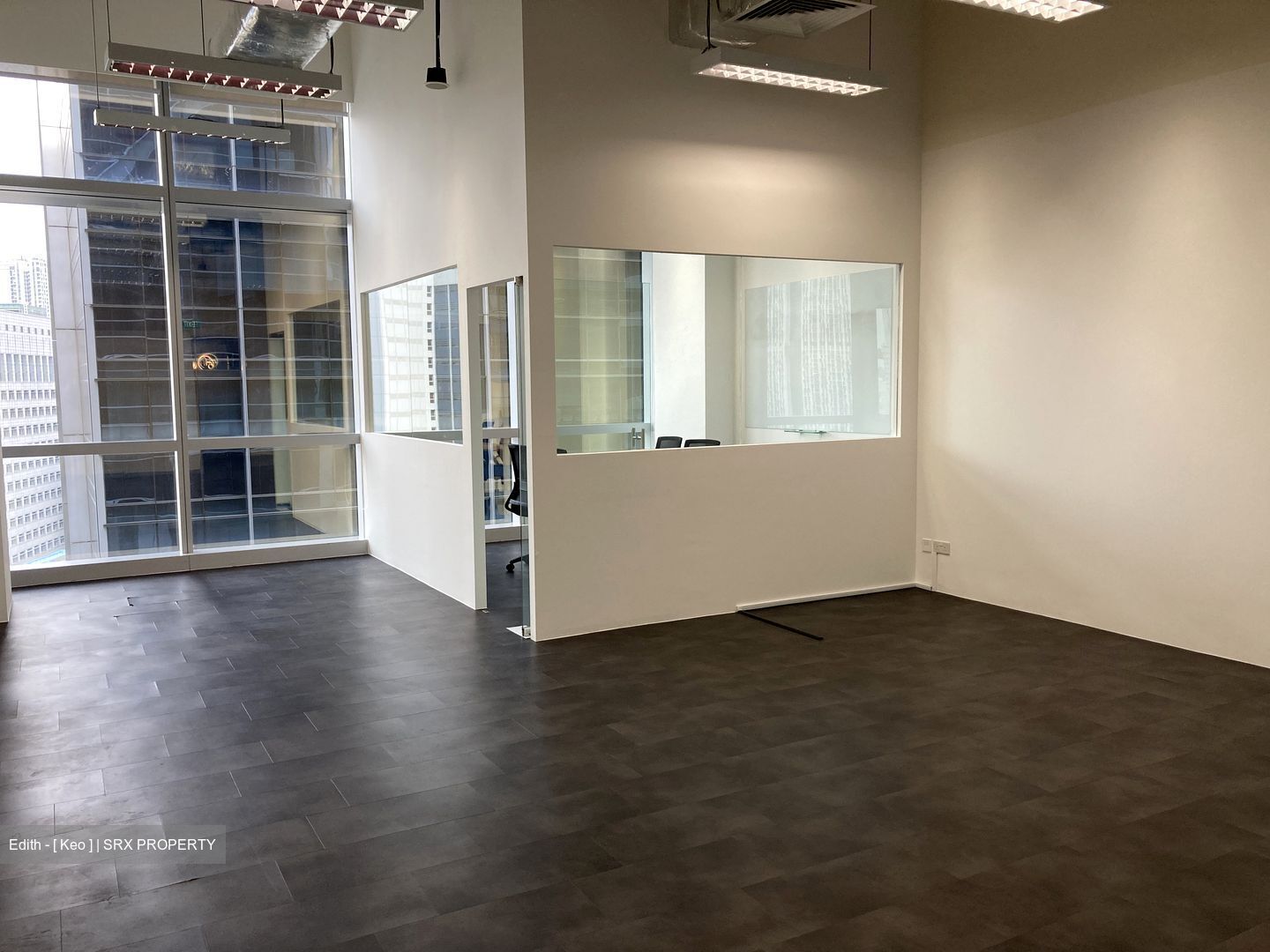 Sbf Center (D1), Office #595166021